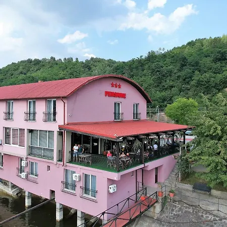 Pensiunea Taka Guest house